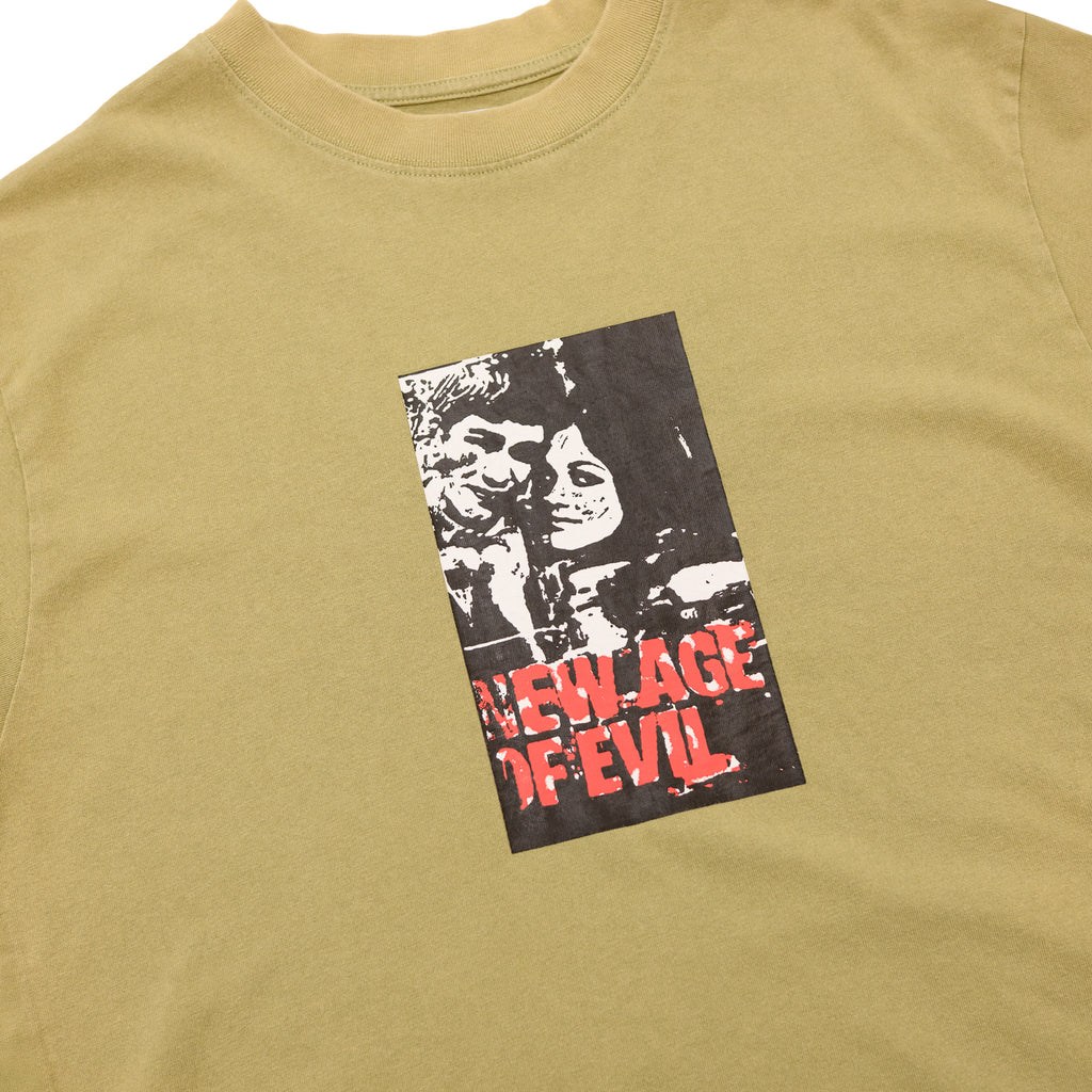 NEW AGE TEE OLIVE